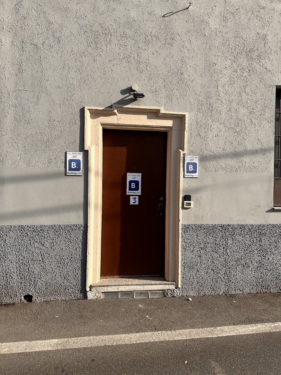 Ingresso Loft, porta 3